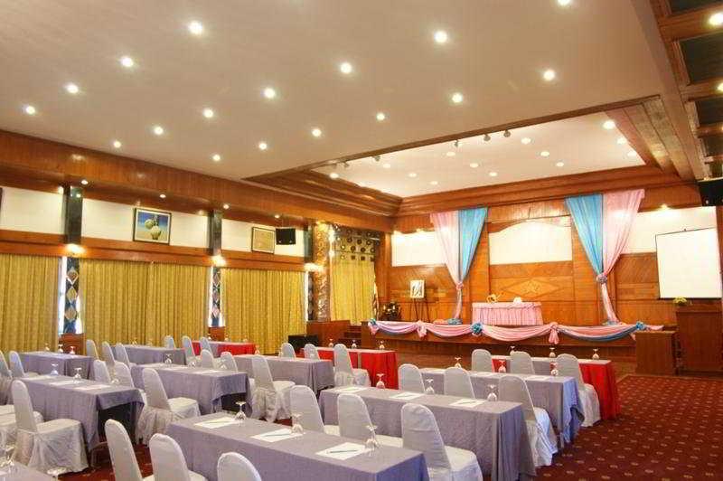 Jomtien Holiday Pattaya Hotel Kültér fotó
