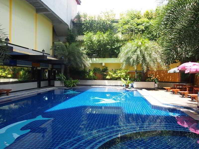 Jomtien Holiday Pattaya Hotel Kültér fotó