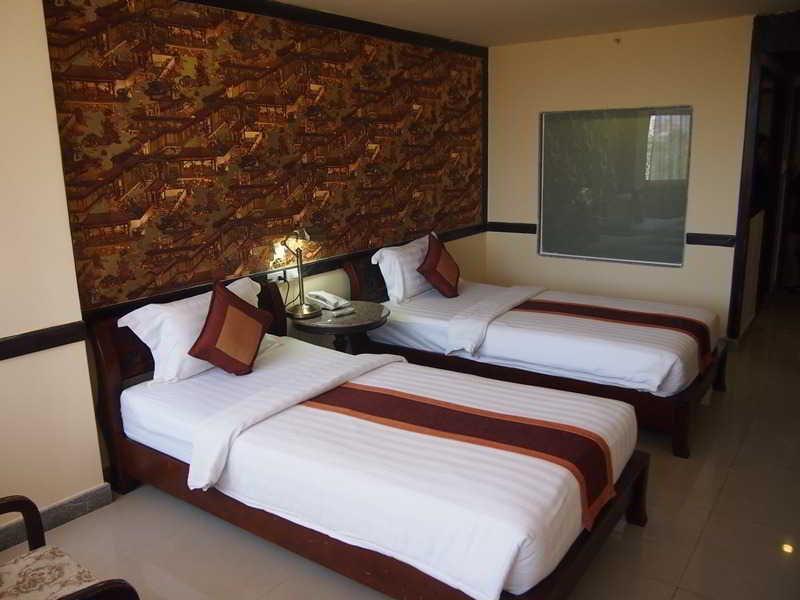 Jomtien Holiday Pattaya Hotel Kültér fotó